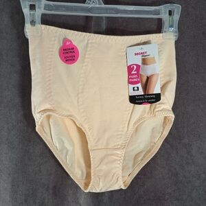 Secret Shapers Tummy Slimming Medium Control Natural NWT M *ONE PAIR*